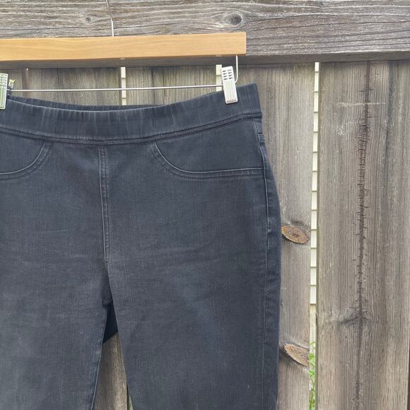 Madewell • The Anywhere Jean in Marton Wash - Picture 2 of 7